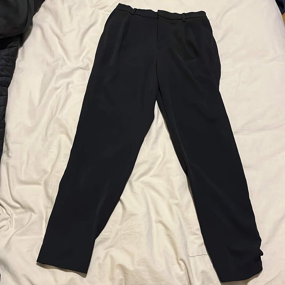 Uniqlo tapered dress pant - Size Small